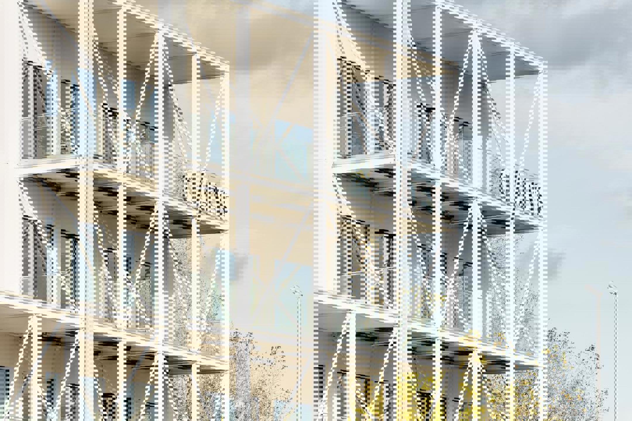 Topgelegen kantoorruimte in R Plaza. - foto 1