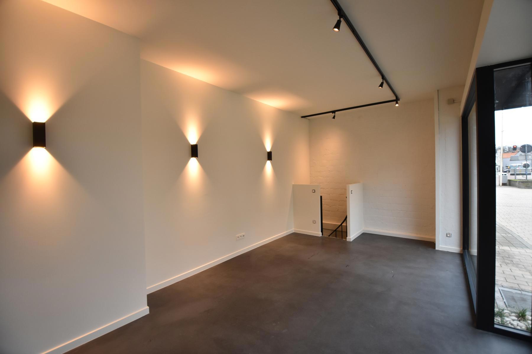 Commercial for rent in Schoten - photo 2