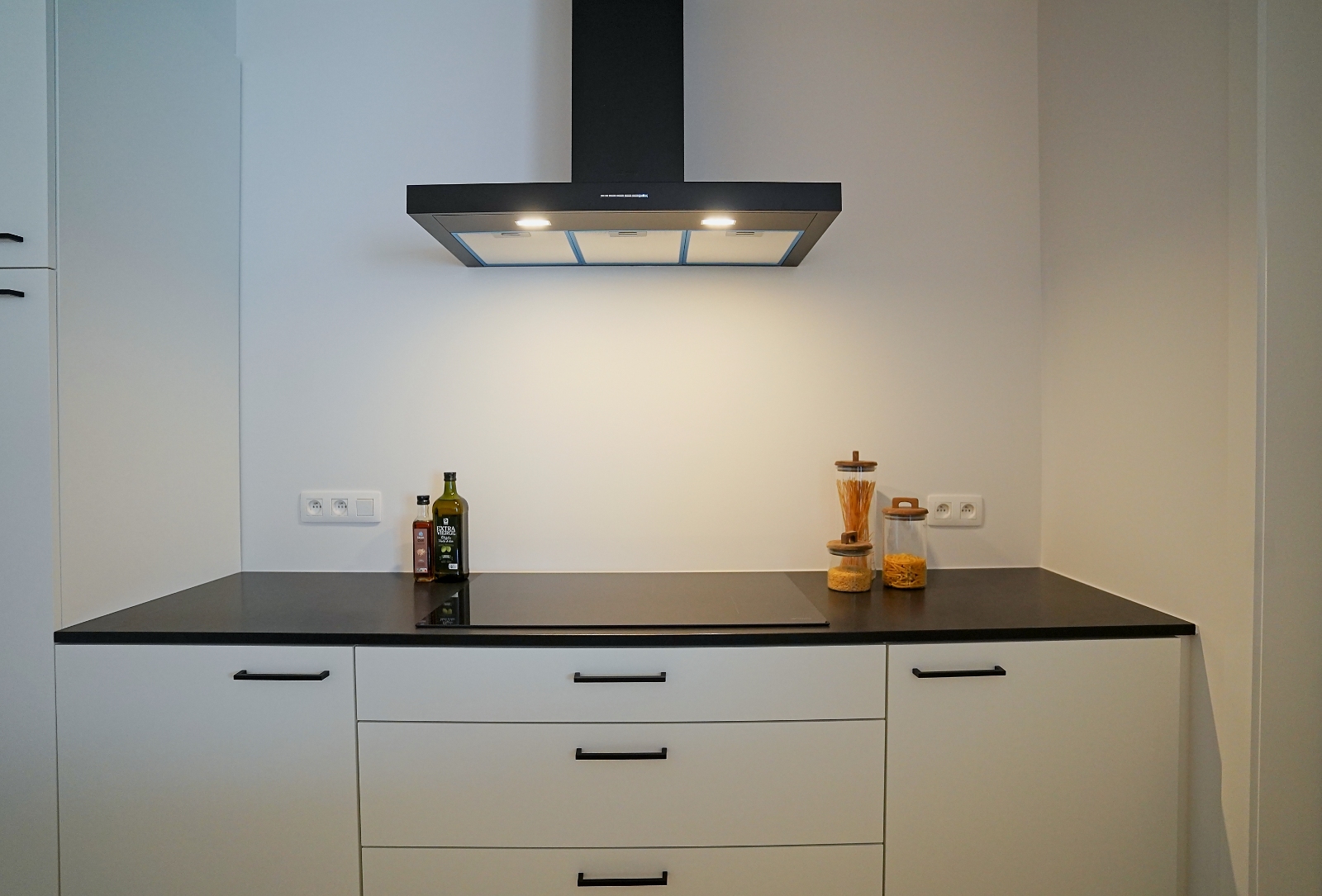 Net opgeleverd ruim nieuwbouwappartement met 2 slaapkamers en tuin in het centrum van Bornem. - foto 5