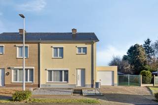 Instapklare woning op een rustige centrale ligging nabij het centrum van Schellebelle.Bent u op zoek naar een instapklare woning waar rust en...