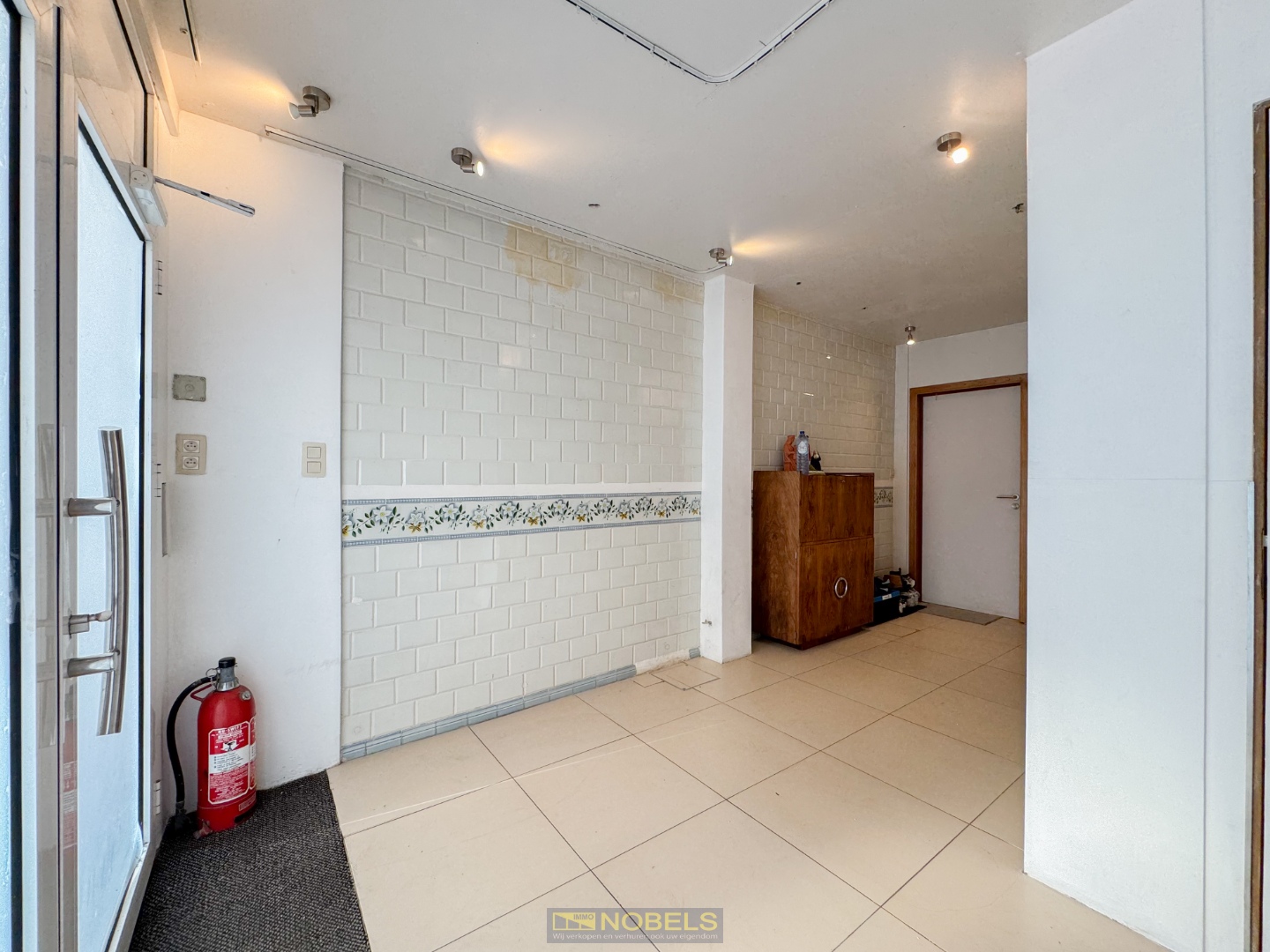 Te koop, Handelspand met woonst op uiterst centrale ligging te Gent! - foto 3