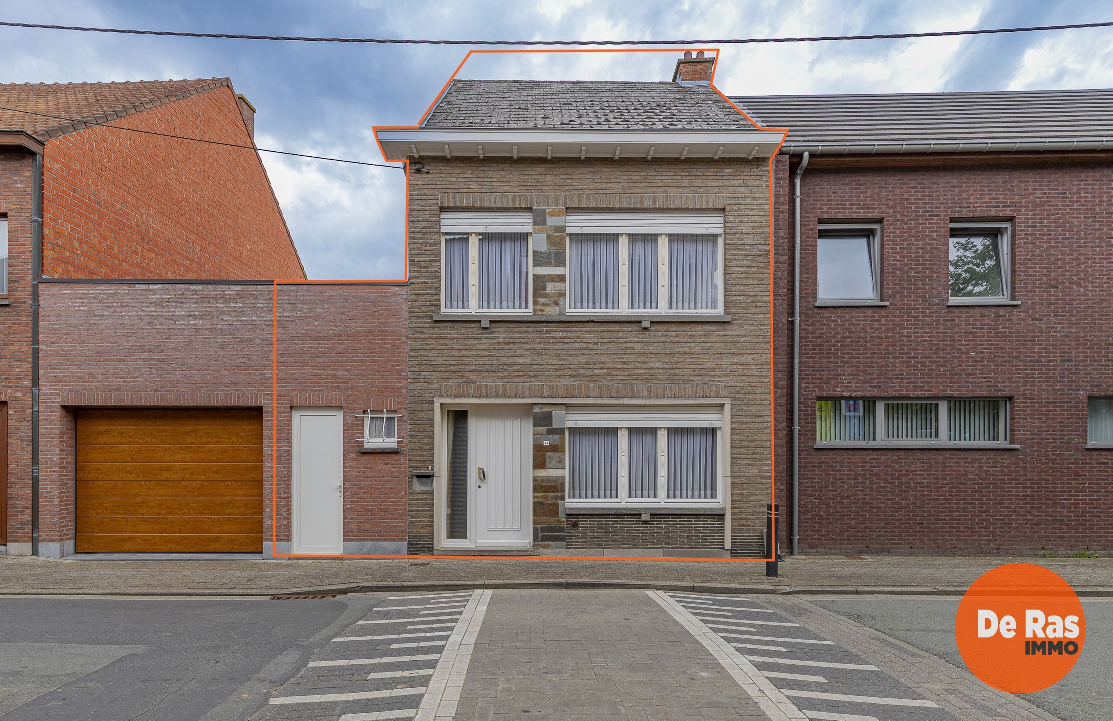 OUDEGEM - WONING MET 3 SLPK, TUIN EN BOUWGRONDPOTENTIEEL - foto 1