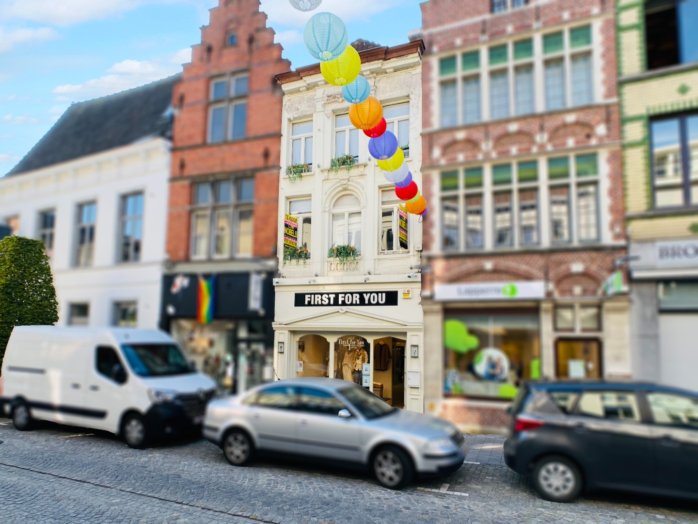 Te koop, handelspand met garage en bovenliggend renovatieproject (mogelijkheid tot 3 appartement) in centrum Oudenaarde - foto 1
