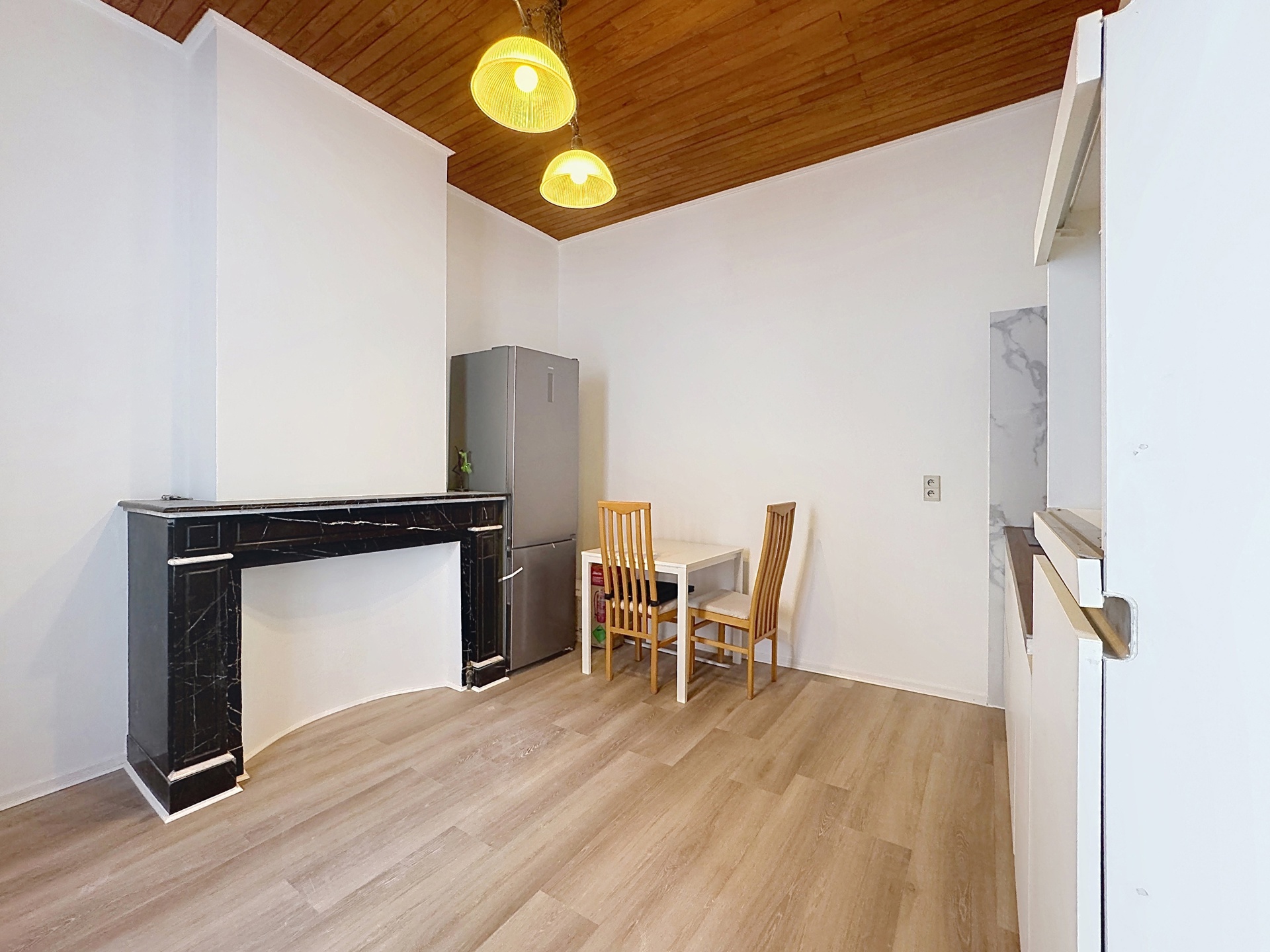 Appartement te huur in Elsene met 2 slaapkamers - foto 4