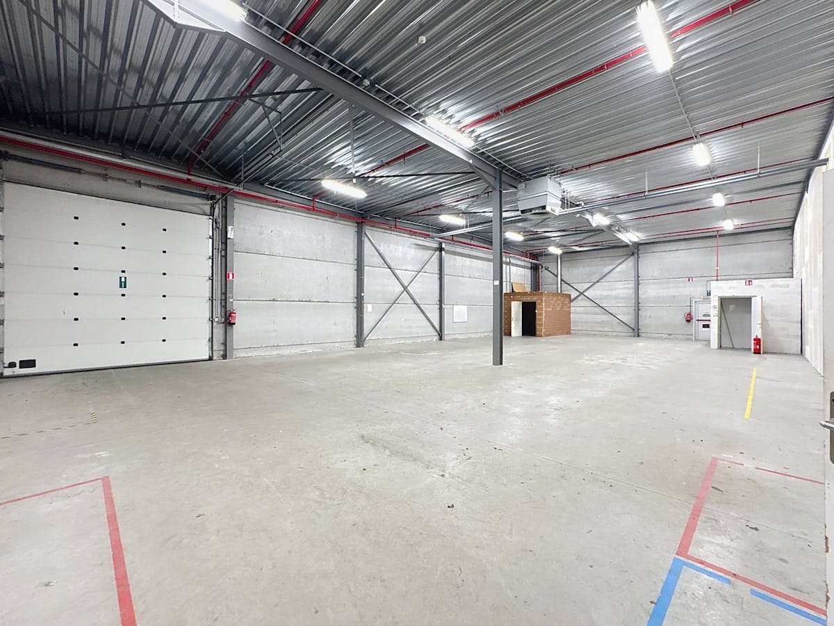Loods te huur - toplocatie Oostende (ca. 1200 m²) - foto 4