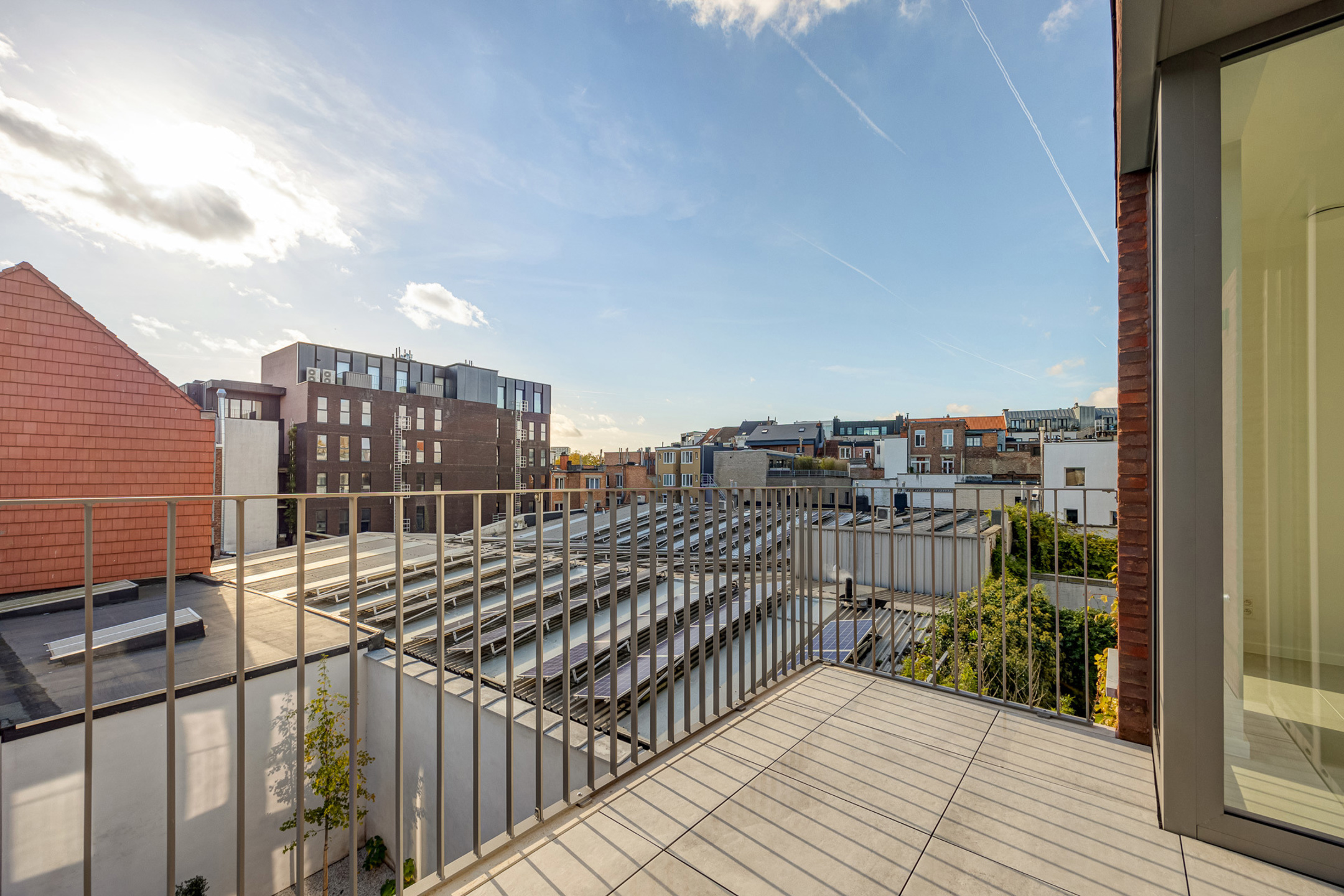 Modern en lichtrijk nieuwbouwappartement op toplocatie - foto 4