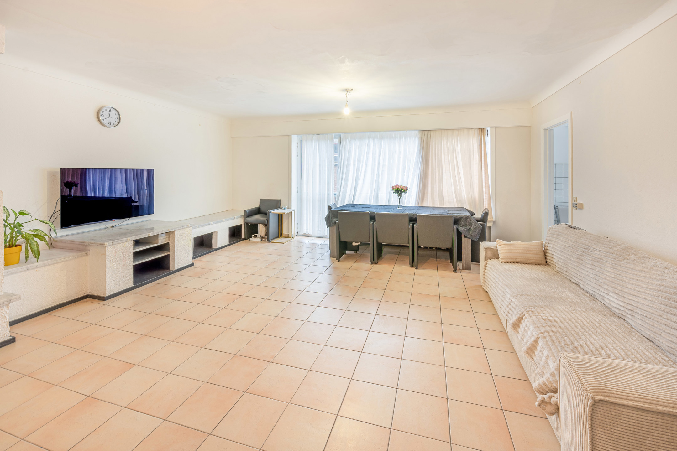 Ruim 2-slaapkamer appartement te huur – Veemarkt 33, Mechelen - foto 3