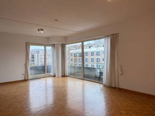 STOKKEL - Dumonplein/Konkel - Aangenaam appartement van +/- 93m² met terras en prachtig uitzicht, gelegen op de 4de verdieping van een gebouw...