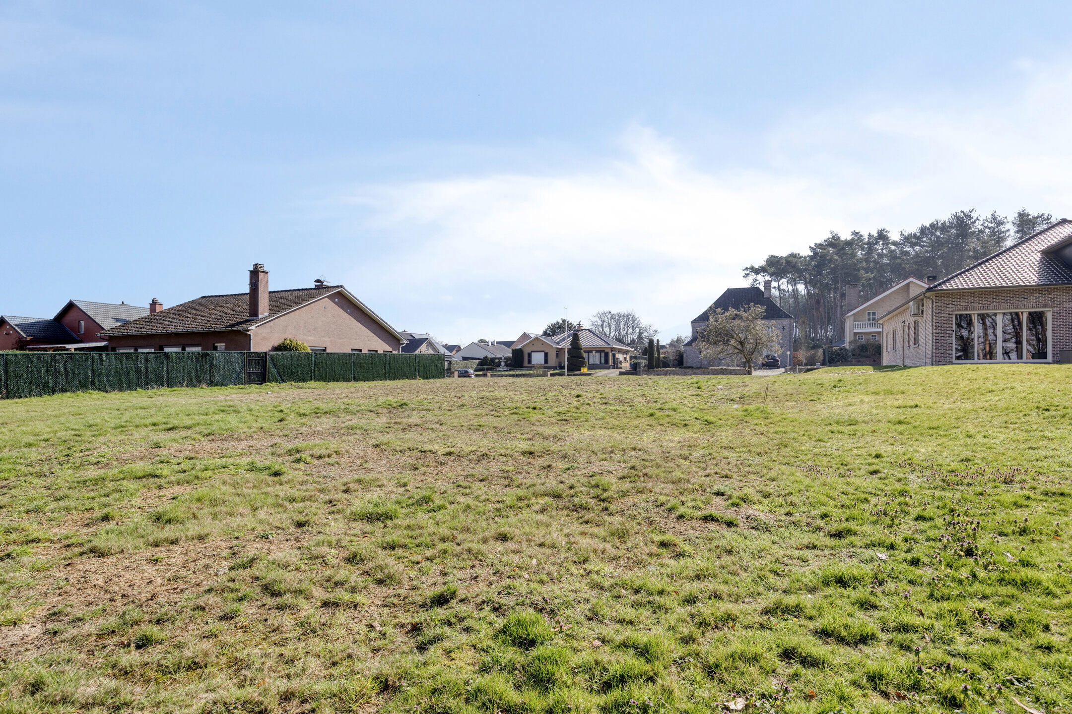 Bouwgrond voor open bebouwing op een ruim perceel van 30 are - foto 3