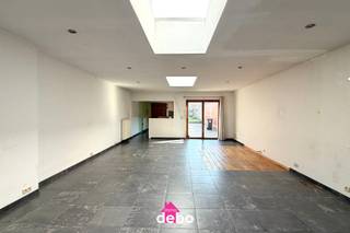 In een rustige buurt van Harelbeke vind je deze verzorgde en verrassend ruime woning met inpandige garage en een mooie, zonnige tuin.De woning is...