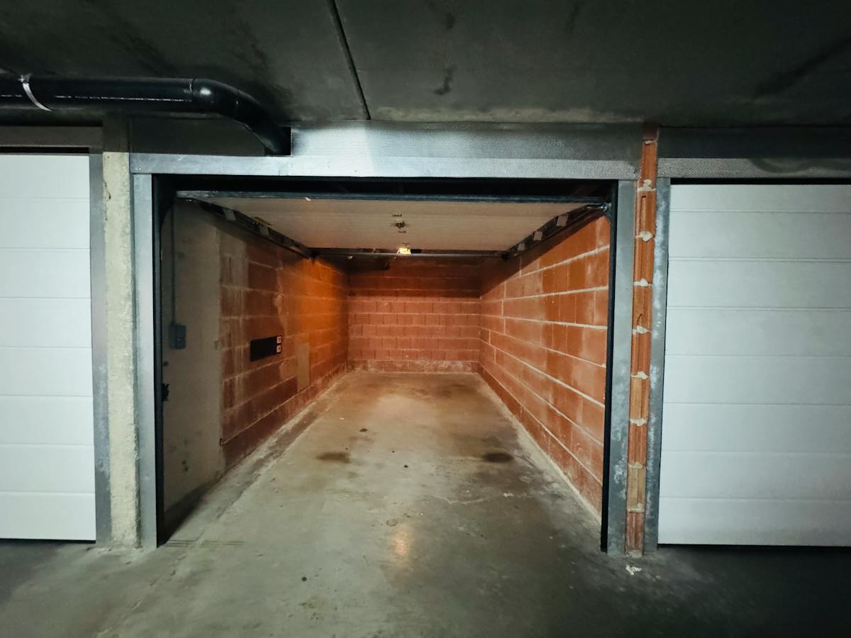 Gesloten garagebox te huur in Oostende - foto 4