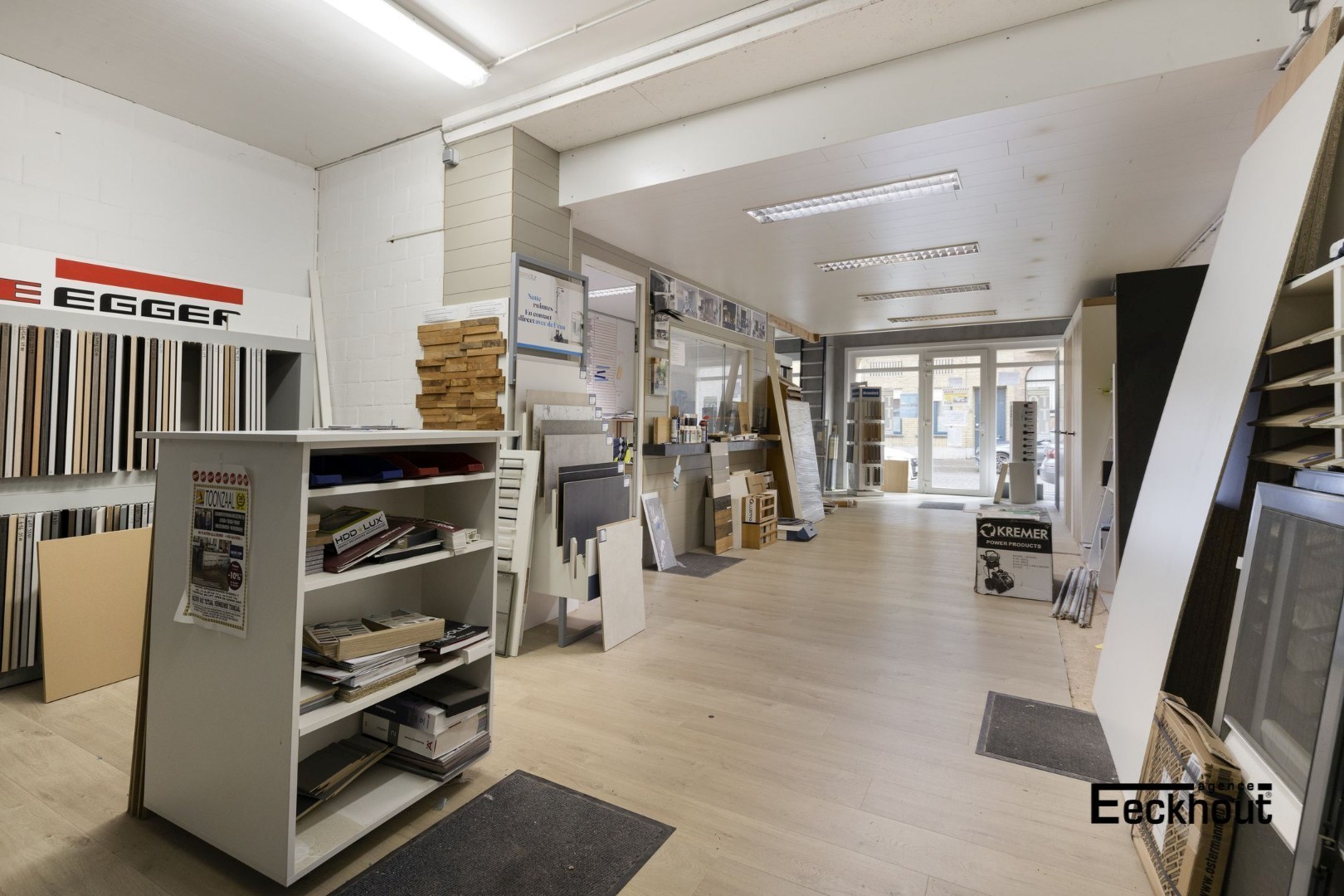 Zeer ruim ( 471 m²) pand met tal van mogelijkheden in de Vuurtorenwijk te Oostende! - foto 4