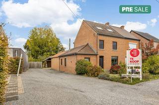 Waarom dit jouw nieuwe thuis wordt?:+ Topligging: nabij centrum Alken, winkels, scholen en openbaar vervoer+ Grondig gerenoveerd:...