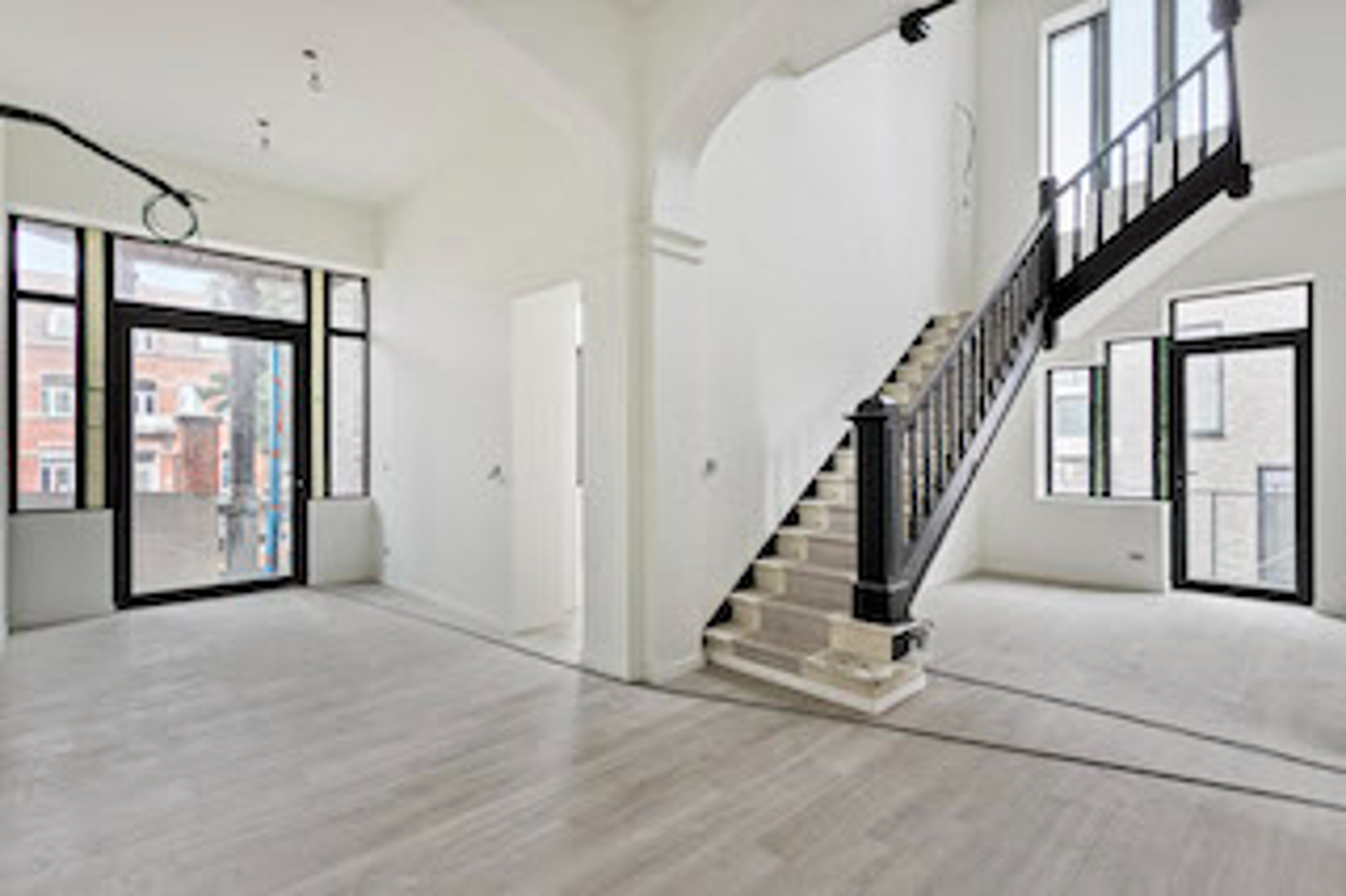 Kasteel met kantoorbestemming te koop in Halle. - foto 2