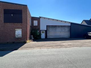 Commercial à vendre à Maaseik