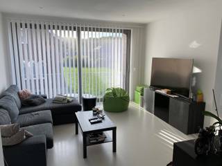 Recent (2018) 2-gevel woning met garage, gelegen in het centrum van Sterrebeek.Gelijkvloers: garage (30m²) voor 2 wagens, berging / wasplaats en...