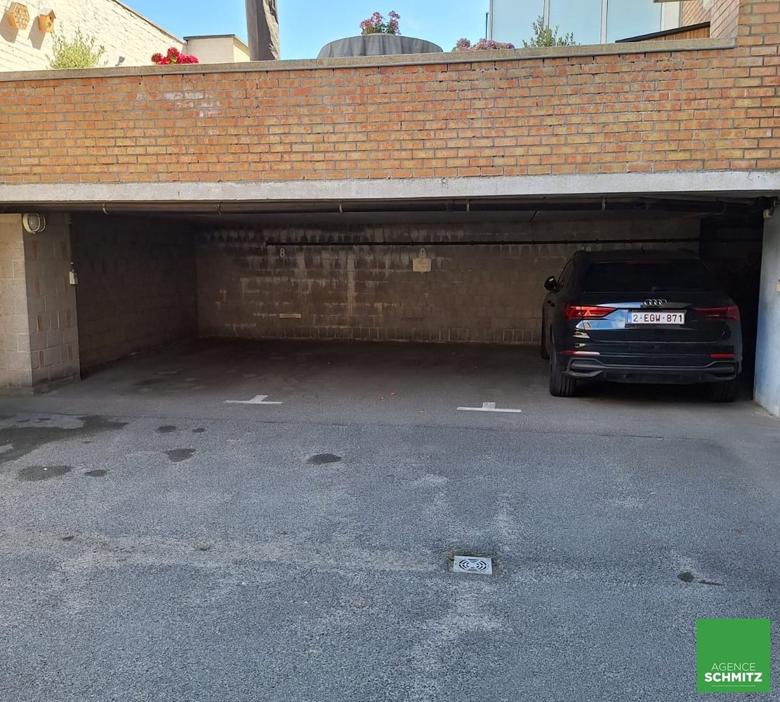 Overdekte autostandplaatsen te koop op de Koningslaan te Knokke, vlakbij het Zegemeer. - foto 2