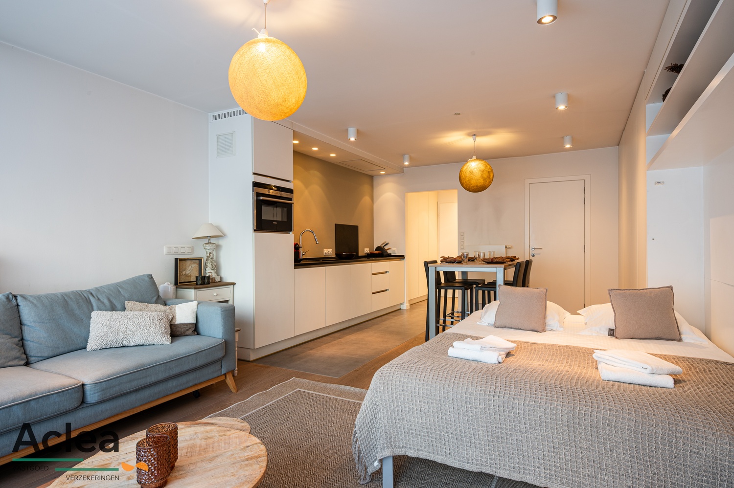 Smaakvol ingerichte studio in de Lippenslaan! - foto 1