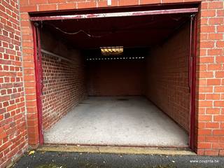 Garage te huur in Roeselare.Onmiddellijk beschikbaar.Prijs 75€/mnd...