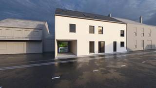 <p><strong>We Invest Sud-Luxembourg vous présente ce projet immobilier avec permis d’urbanisme accepté pour la construction de deux duplex, idéalement situé à Aubange, à proximité immédiate des frontières luxembourgeoise et française.</strong></p>
<p>Implanté dans une zone particulièrement recherchée par les travailleurs frontaliers, ce bien représente une opportunité rare pour investisseurs ou promoteurs souhaitant concrétiser rapidement un projet immobilier.</p>
<p>Le projet porte sur un terrain de 5,2 ares comprenant actuellement un bâtiment existant à rénover ou à démolir. Un permis d’urbanisme a été octroyé le 11 juin 2025 pour la réalisation d’un projet de démolition-reconstruction de deux logements de type duplex.</p>
<p>Le projet prévoit la création de deux unités spacieuses :</p>
<ul>
<li>
<p>un premier duplex d’environ 142 m² habitables,</p>
</li>
<li>
<p>un second duplex d’environ 191 m² habitables,</p>
</li>
</ul>
<p>chaque logement bénéficiant de deux places de parking privatives dont une couverte.</p>
<p>Grâce à sa localisation stratégique, ce projet présente un fort potentiel pour un investissement ou un projet de développement immobilier. Le terrain est libre de constructeur et le projet pourrait, sous conditions, bénéficier du taux de TVA éduit à 6 % dans le cadre d’une démolition-reconstruction.<br /><br /><strong>Pour toute information ou pour organiser une visite, contactez-nous : </strong>+32 (0)63 33 00 69 - sud.luxembourg@weinvest.be</p>