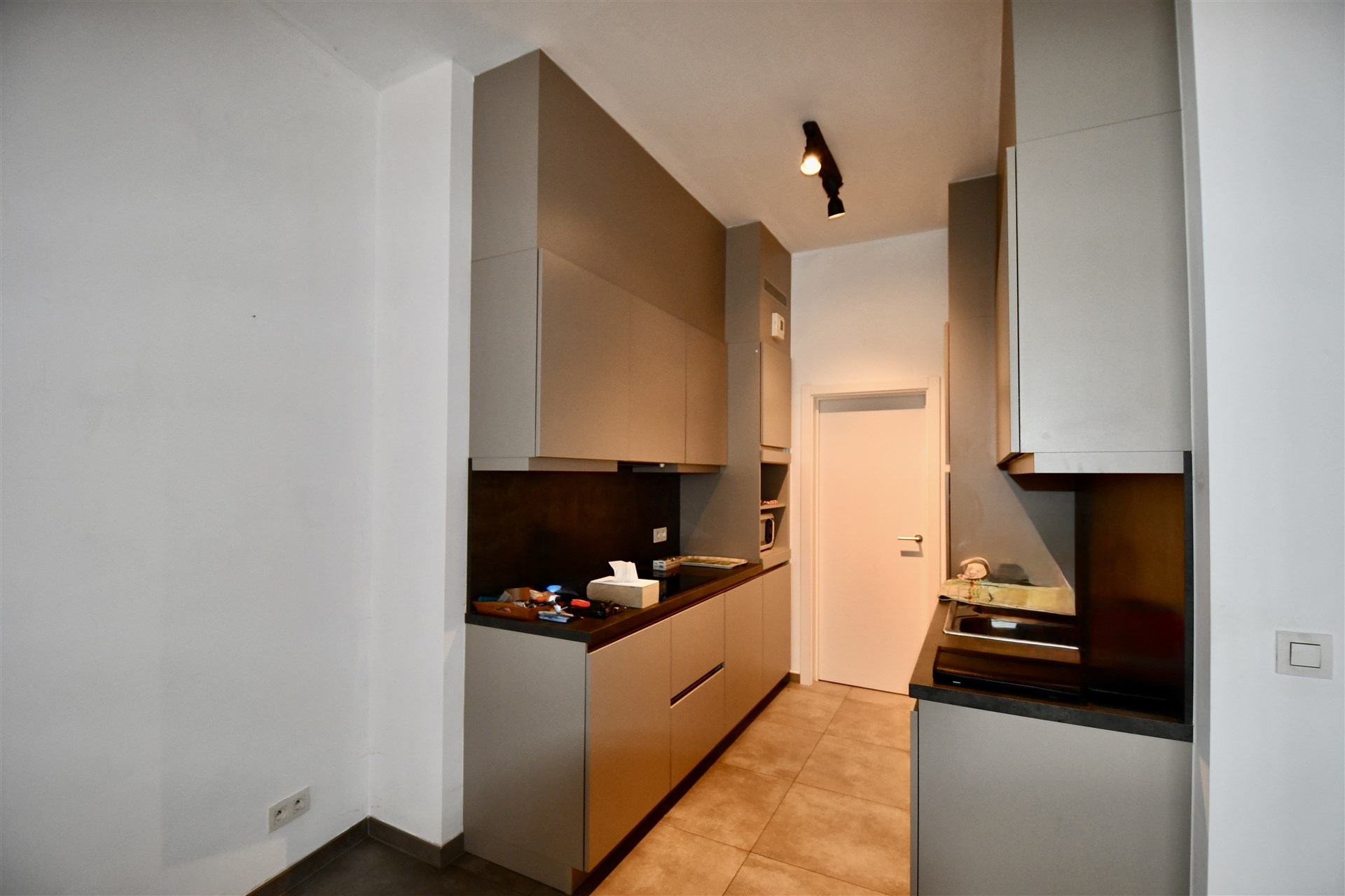 Goed gelegen appartement met 2 slaapkamers in Sint-Niklaas - foto 4