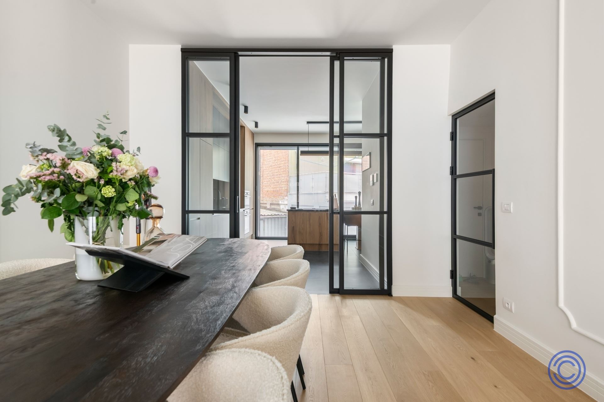 Luxueuze, gerenoveerde duplex in statig herenhuis! - foto 2
