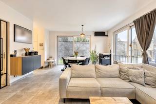 Cette maison BEN économe en énergie, construite en 2020, est située dans un quartier résidentiel calme à la frontière avec Langerbrugge (Evergem)...