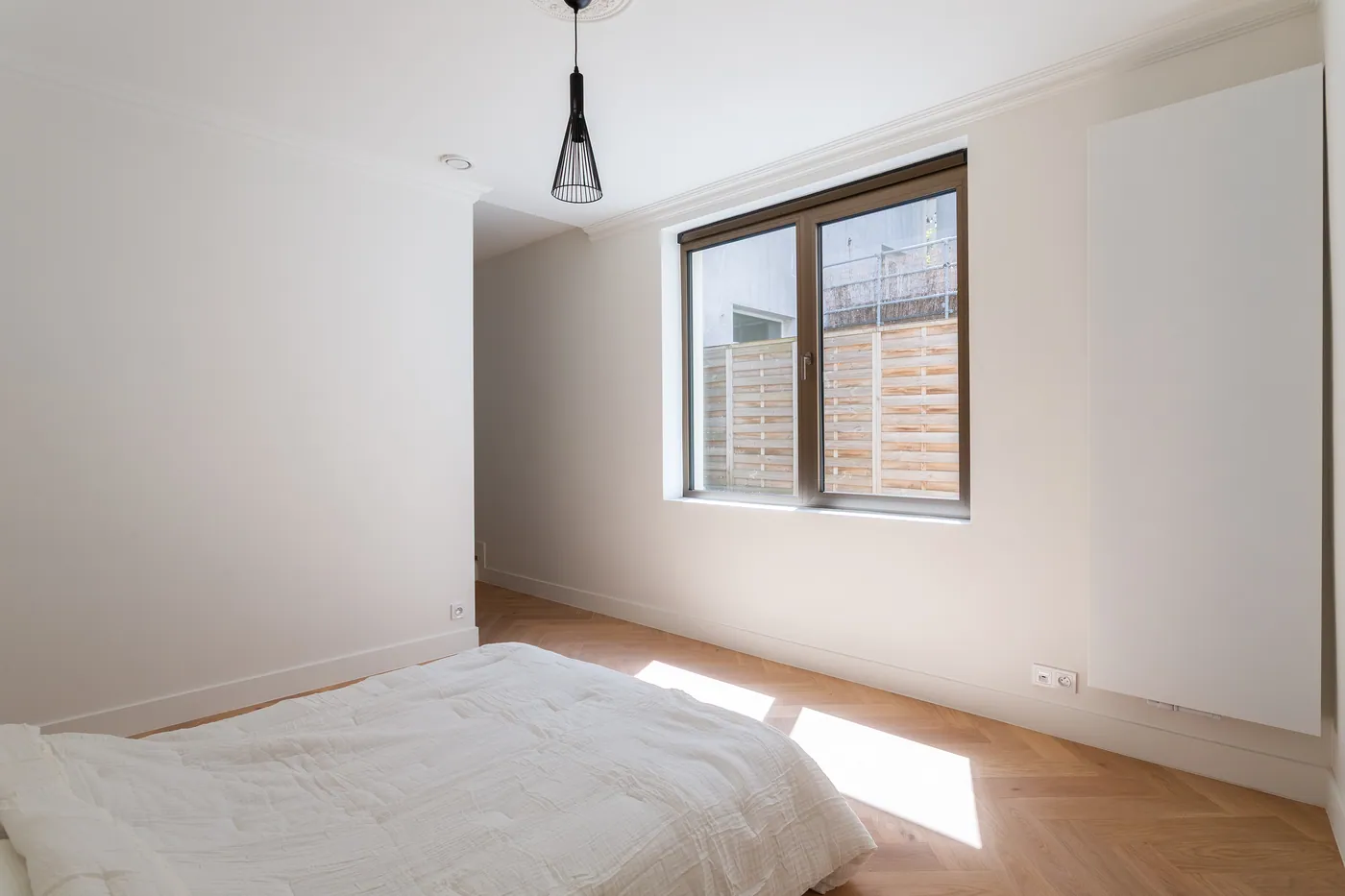Gerenoveerd appartement met buitenruimte op toplocatie - foto 5