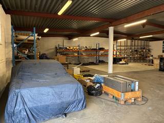 Waregem: loods/magazijn te huur op een centrale locatie. Een praktische en goed bereikbare loods met een oppervlakte van circa 400m², ideaal voor...