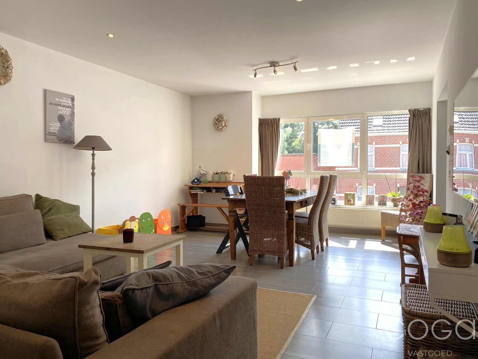 Gezellig appartement met 2 slpks, terras en garagebox! - foto 3