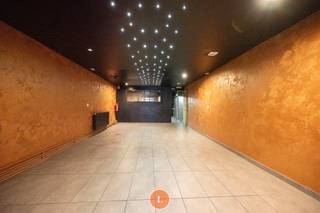 Dit ruime pand is ideaal gelegen nabij diverse voorzieningen. Het pand biedt een veelzijdige indeling, geschikt...