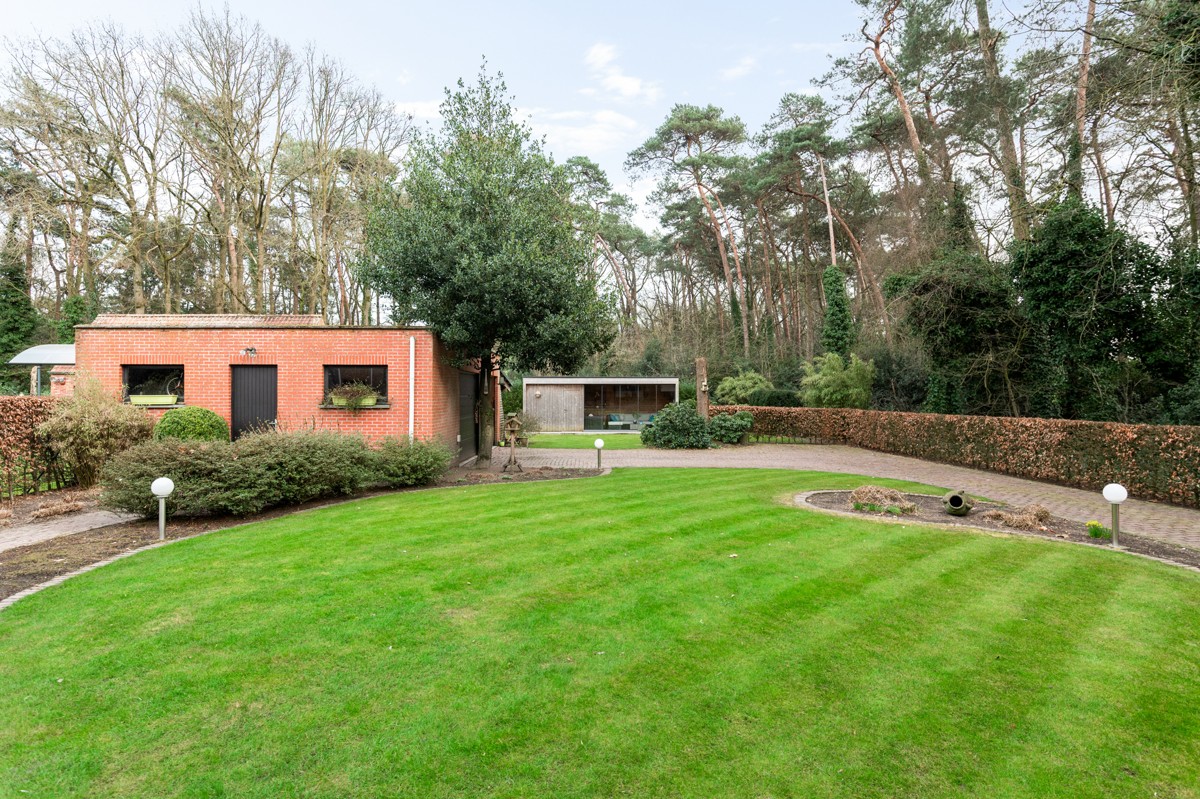 Een verrassend ruim familiehuis op 1135 m² met mogelijks 5 slaapkamers! - foto 3