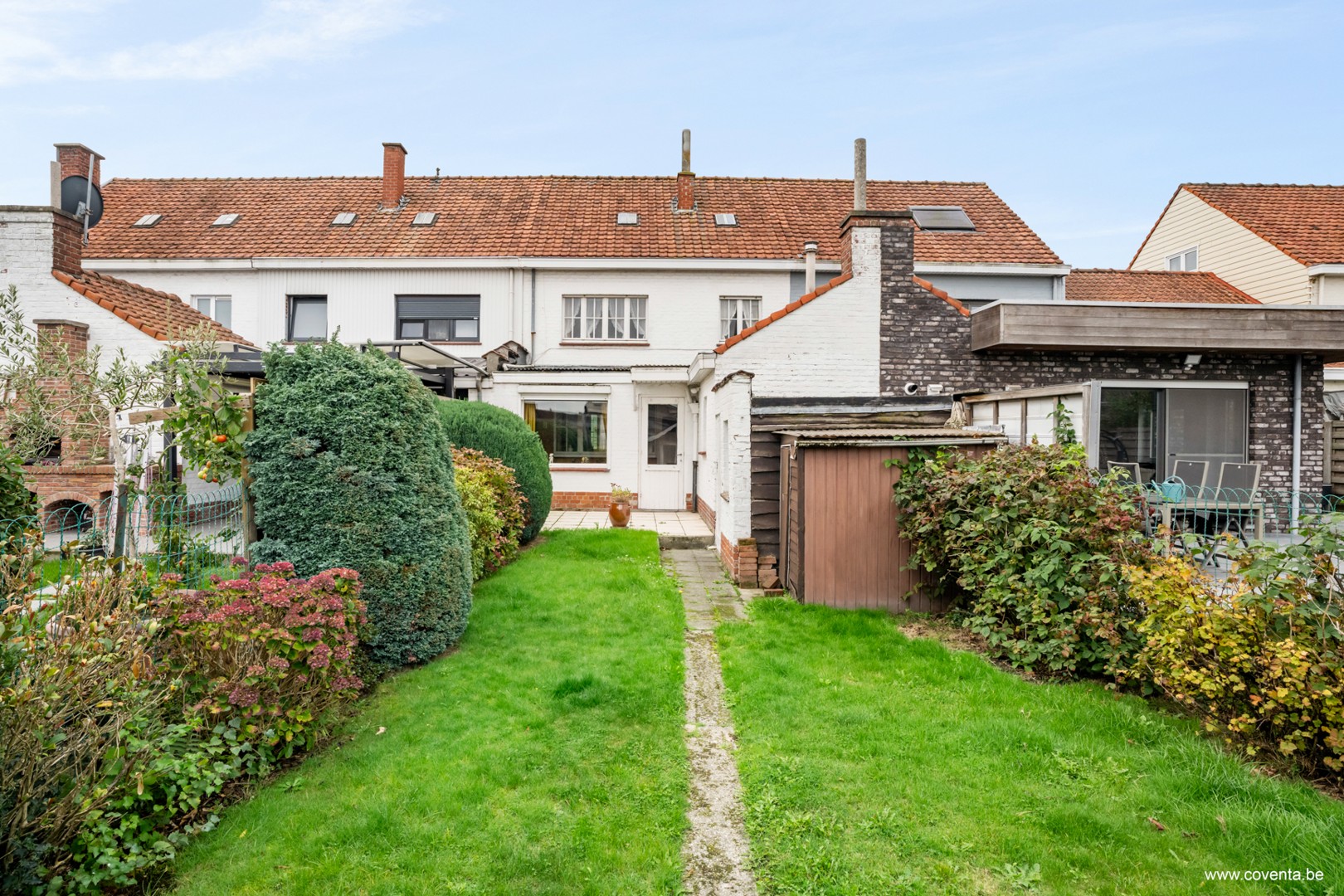 Maison familiale à rénover avec 4 chambres et jardin près du centre de Roulers - photo 2