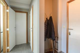 Nieuwbouw appartement te huur nabij centrum van Westkerke. Gelijkvloers appartement beschikt over een inkom, ruime woonkamer met open...