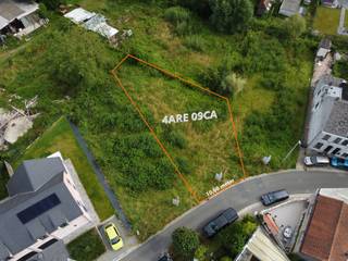 Voor een bezoek of meer info bel 054 69 39 34 - BOUWGROND VOOR HOB - In een rustige straat bevindt zich deze bouwgrond (Lot 3) voor HOB op een...