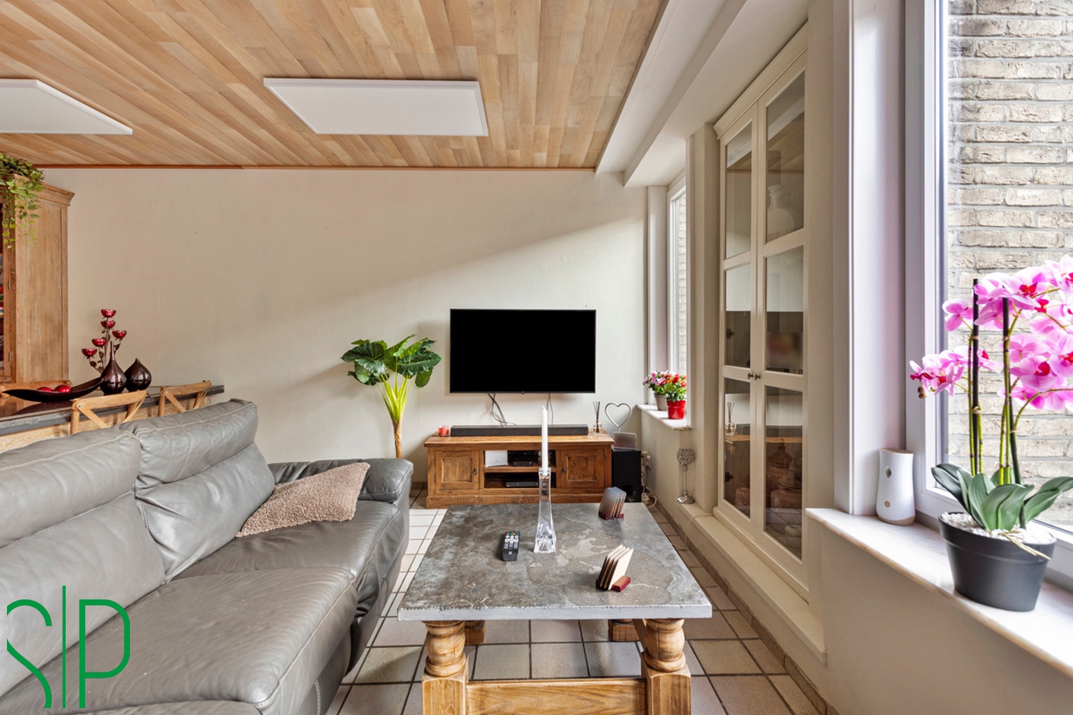 Appartement met 2 slaapkamers en terras in hartje Geel.  - foto 4