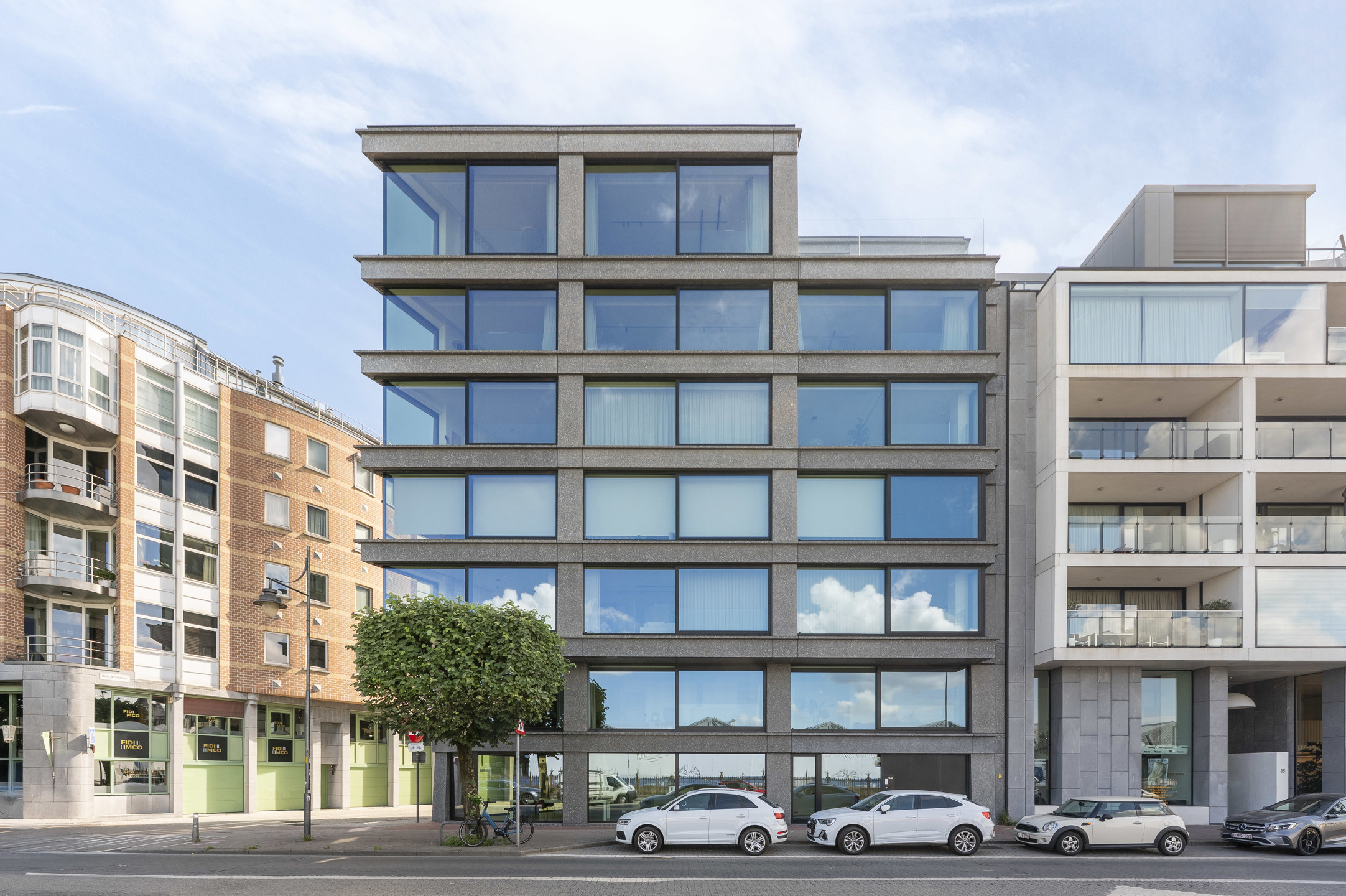 ANTWERPEN - Tijdloos en klassevol aan de Scheldekaaien - foto 1