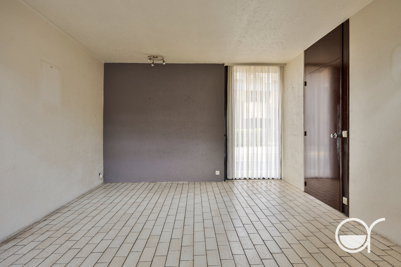 Te renoveren architectenwoning met karakter, koertje en dakterras in Bottelare - foto 5
