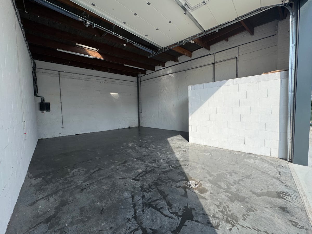 Bedrijfsunit 57 m² te huur in Middelkerke - foto 2