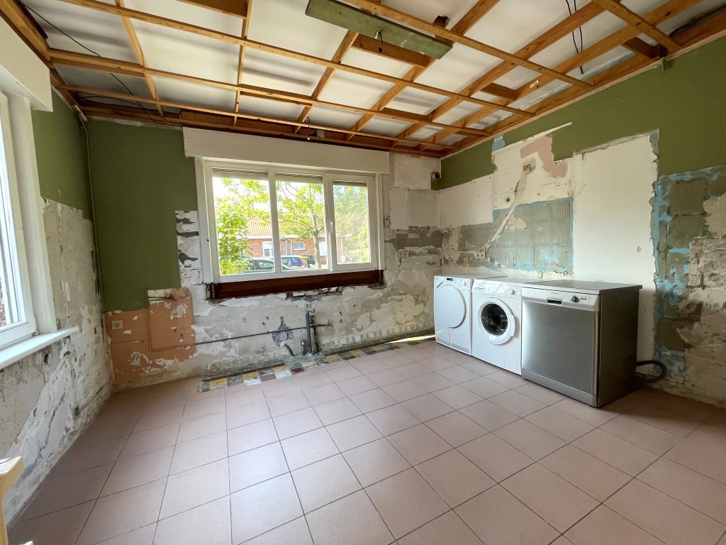 Te renoveren half-open woning op mooie rustige ligging, vlakbij het Interbad en Paalbos - foto 4