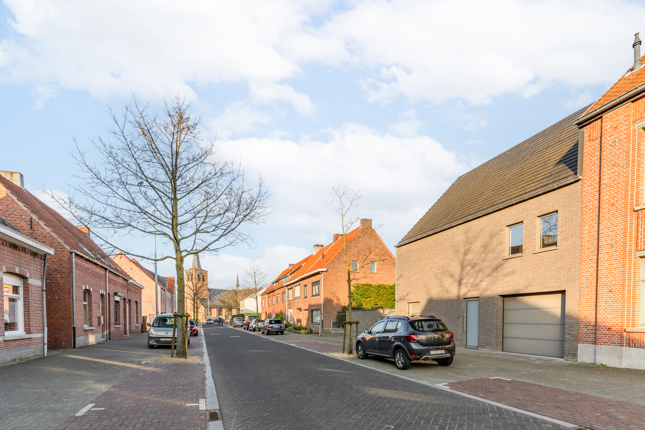 Recent gebouwde half-open bebouwing met 5 slaapkamers en inpandige garage op toplocatie  - foto 5