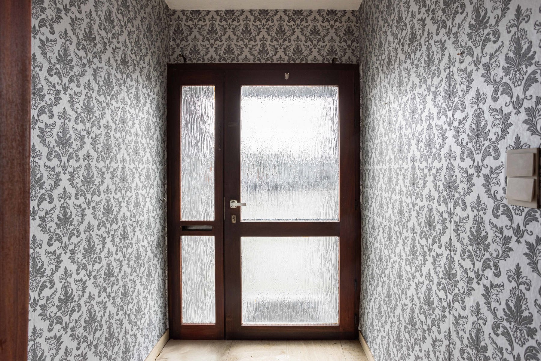 Gesloten bebouwing met garage en drie slaapkamers.  - foto 2