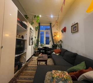 Vous pouvez demander une visite via notre site web : https://vicusvastgoed.be/nl/te-huur .Rendez-vous sur la page de l'immeuble concerné et cliquez...