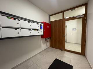 Ontdek dit instapklare 1-slaapkamerappartement op de 3de verdieping van een recent gebouw met lift.Het appartement is perfect voor een alleenstaande,...