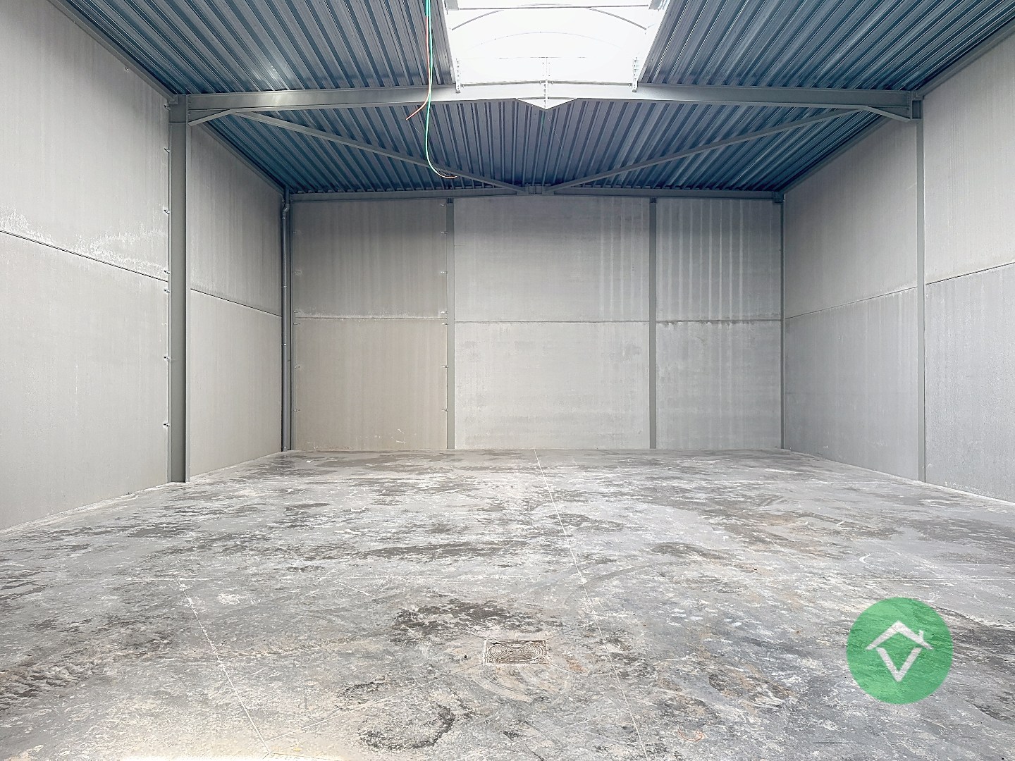 Nieuwbouw loods KMO-UNIT te koop – 237 m² met 1 parkeerplaats inbegrepen op de industriezone te Aartrijke - foto 3