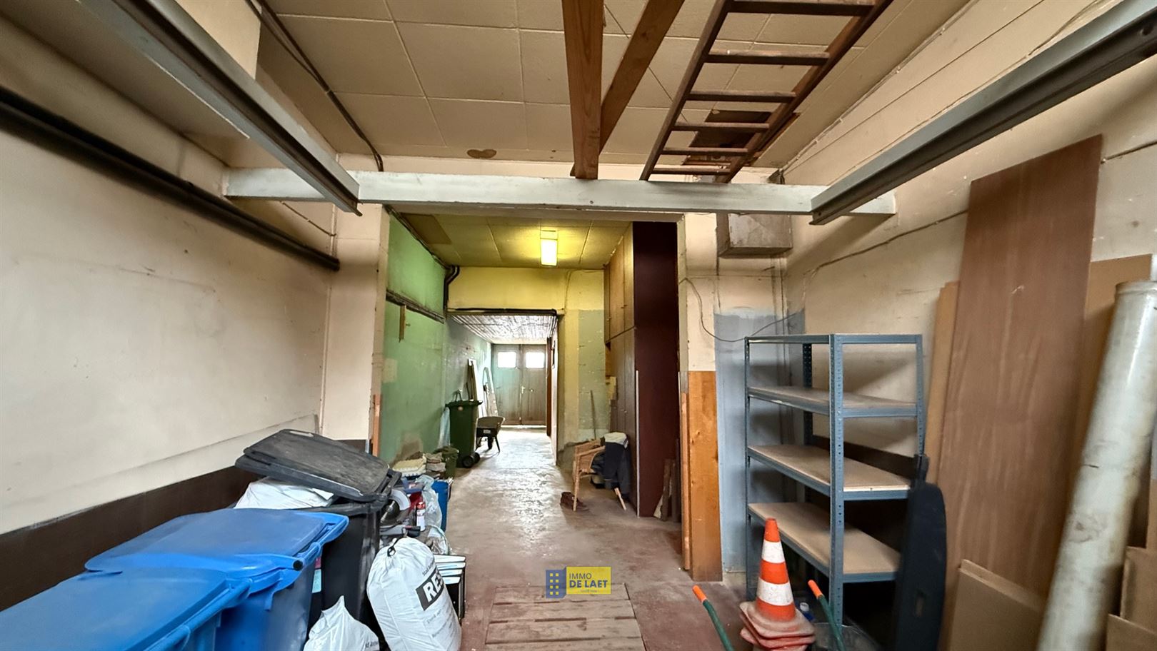Te renoveren eengezinswoning met magazijn - foto 5