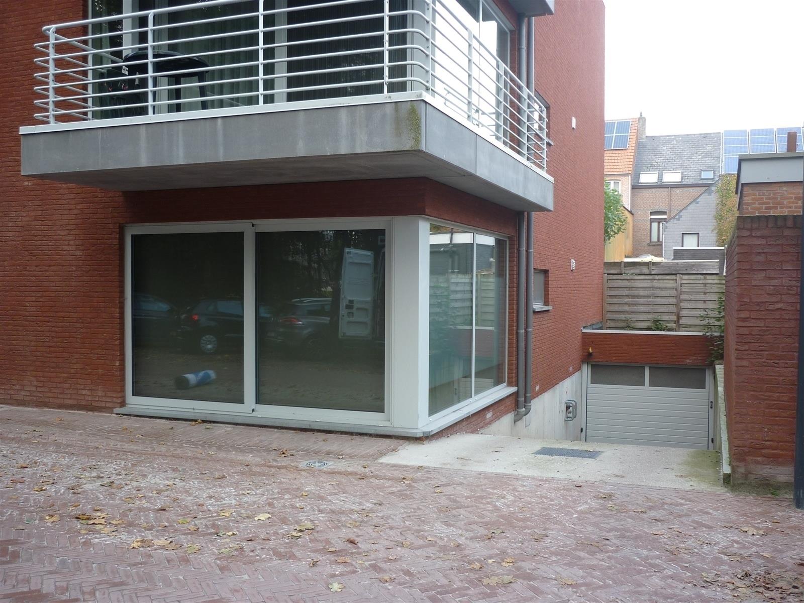 Garage for sale in Kontich - photo 1