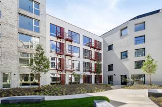 EIGENTIJDSE STUDENTENKAMER TE ANTWERPEN Residentie John Martin is gelegen in de Tulpstraat/Klamperstraat te 2060 Antwerpen. De naam van de residentie...