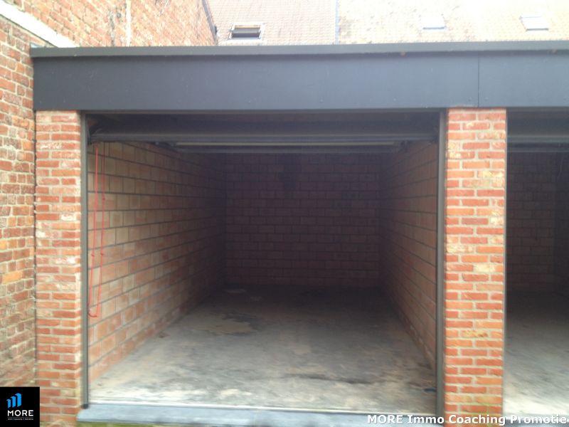 Garagebox op het gelijkvloers in recent complex - foto 4