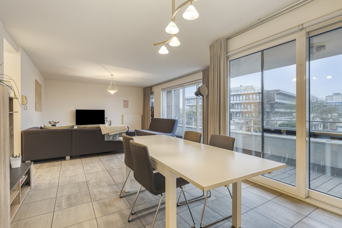 Ruim 3-slaapkamer appartement te koop aan de Eedverbondkaai - foto 3